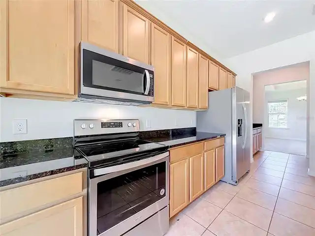 Listing Photo 14