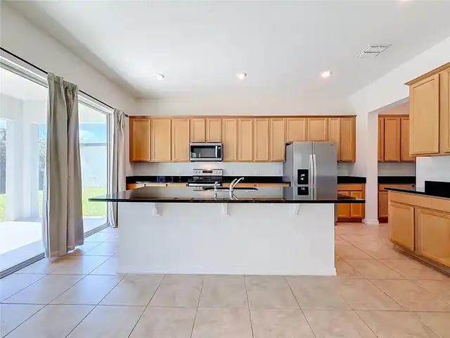 Listing Photo 16