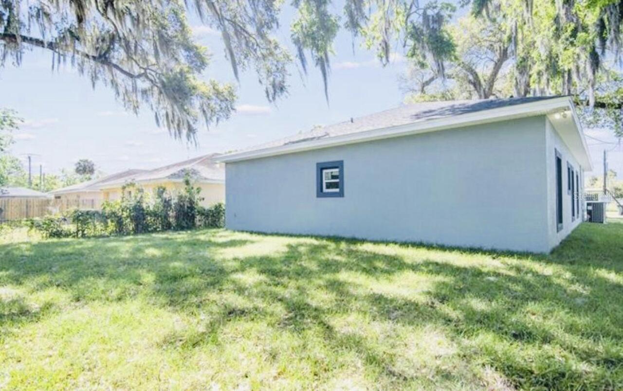 Listing Photo 9