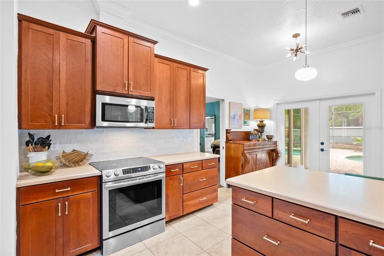 Listing Photo 16