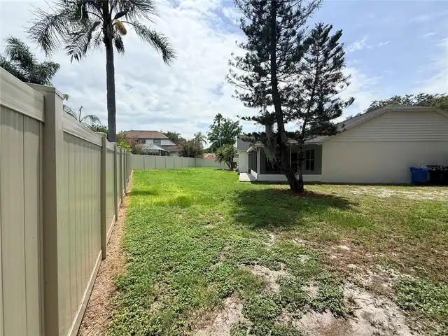 Listing Photo 24