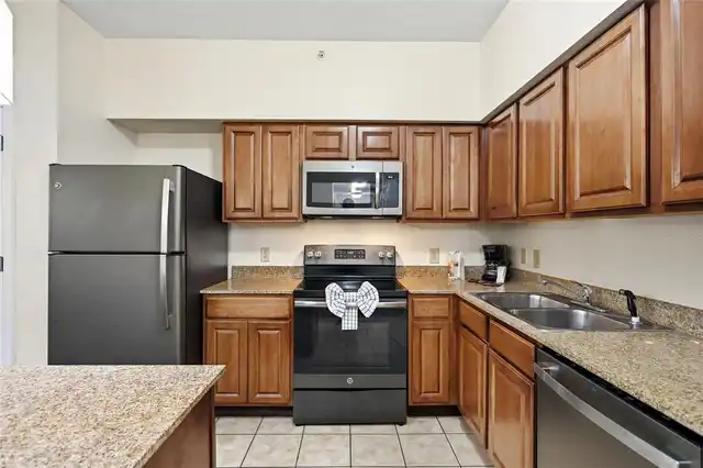 Listing Photo 8