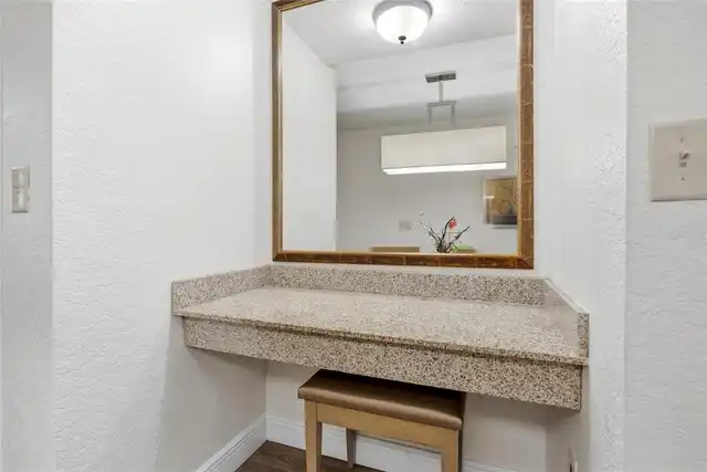 Listing Photo 26