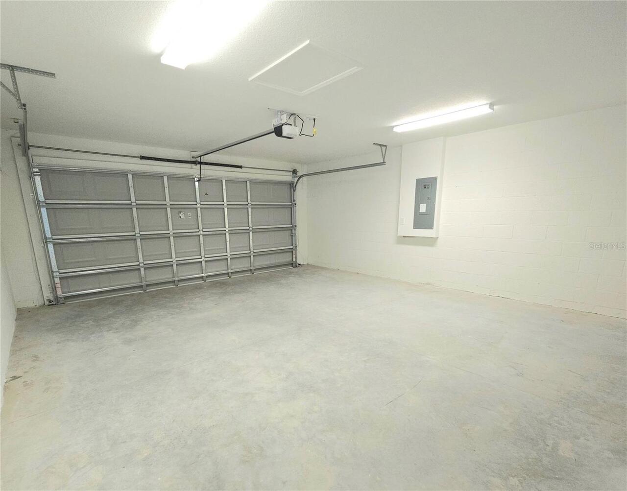Listing Photo 11