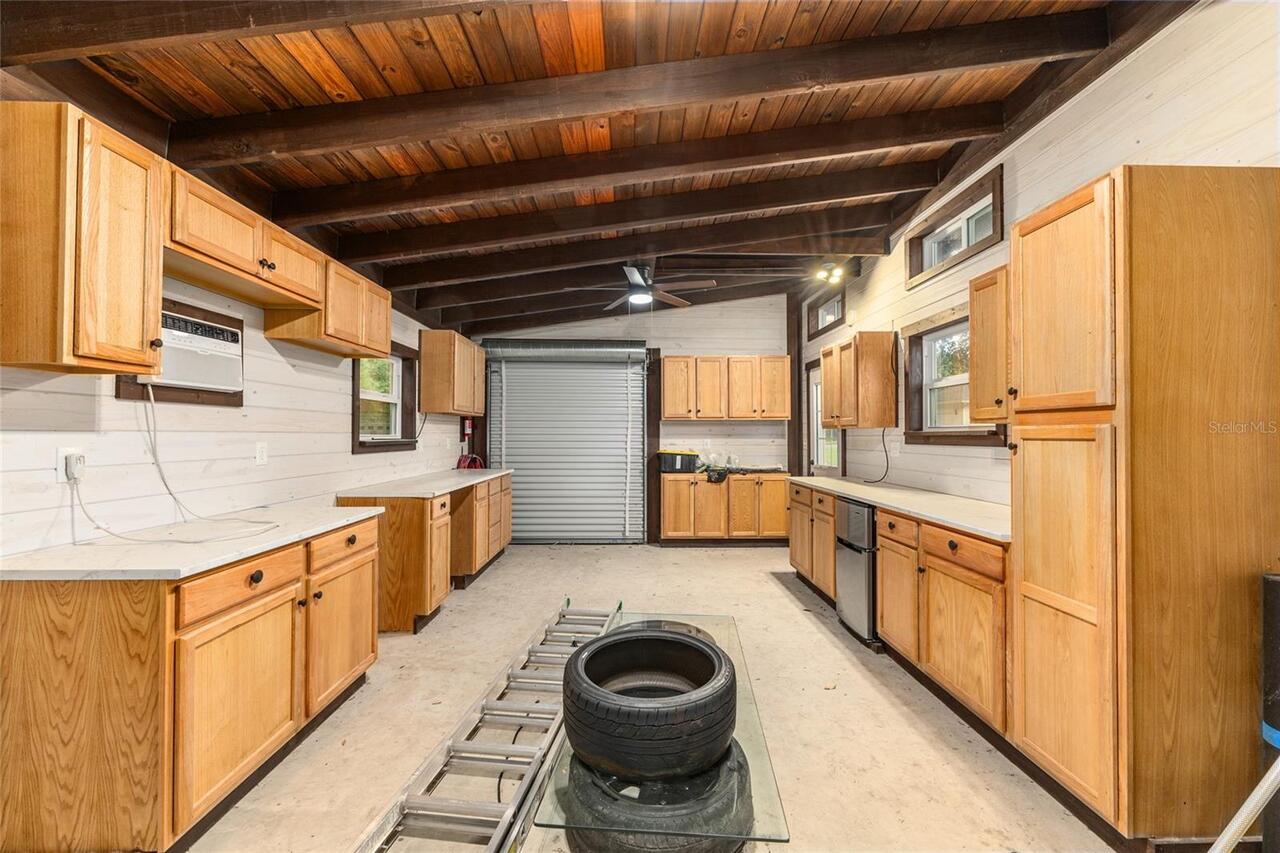 Listing Photo 11