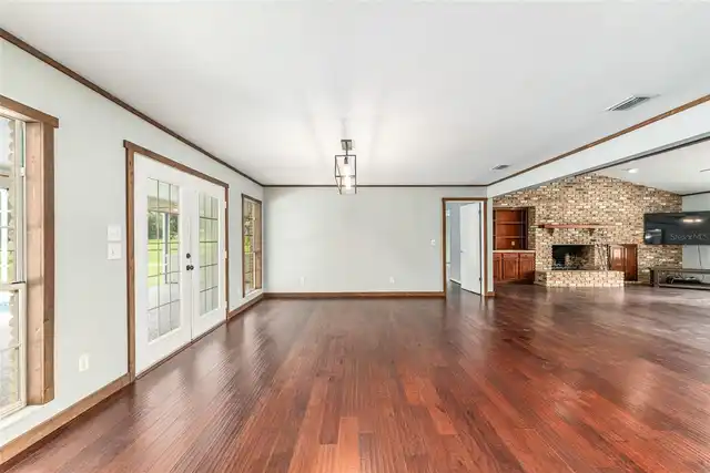 Listing Photo 37