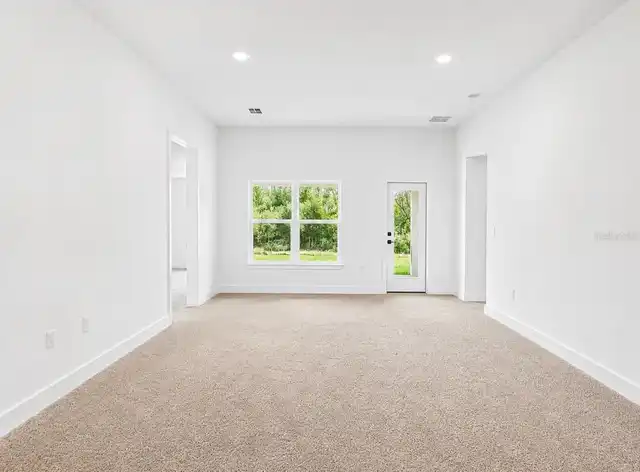 Listing Photo 7