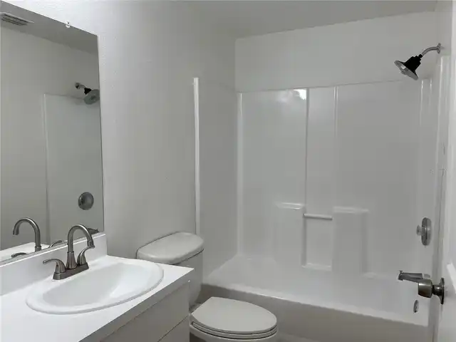 Listing Photo 25