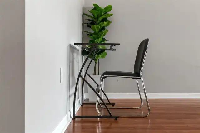 Listing Photo 8