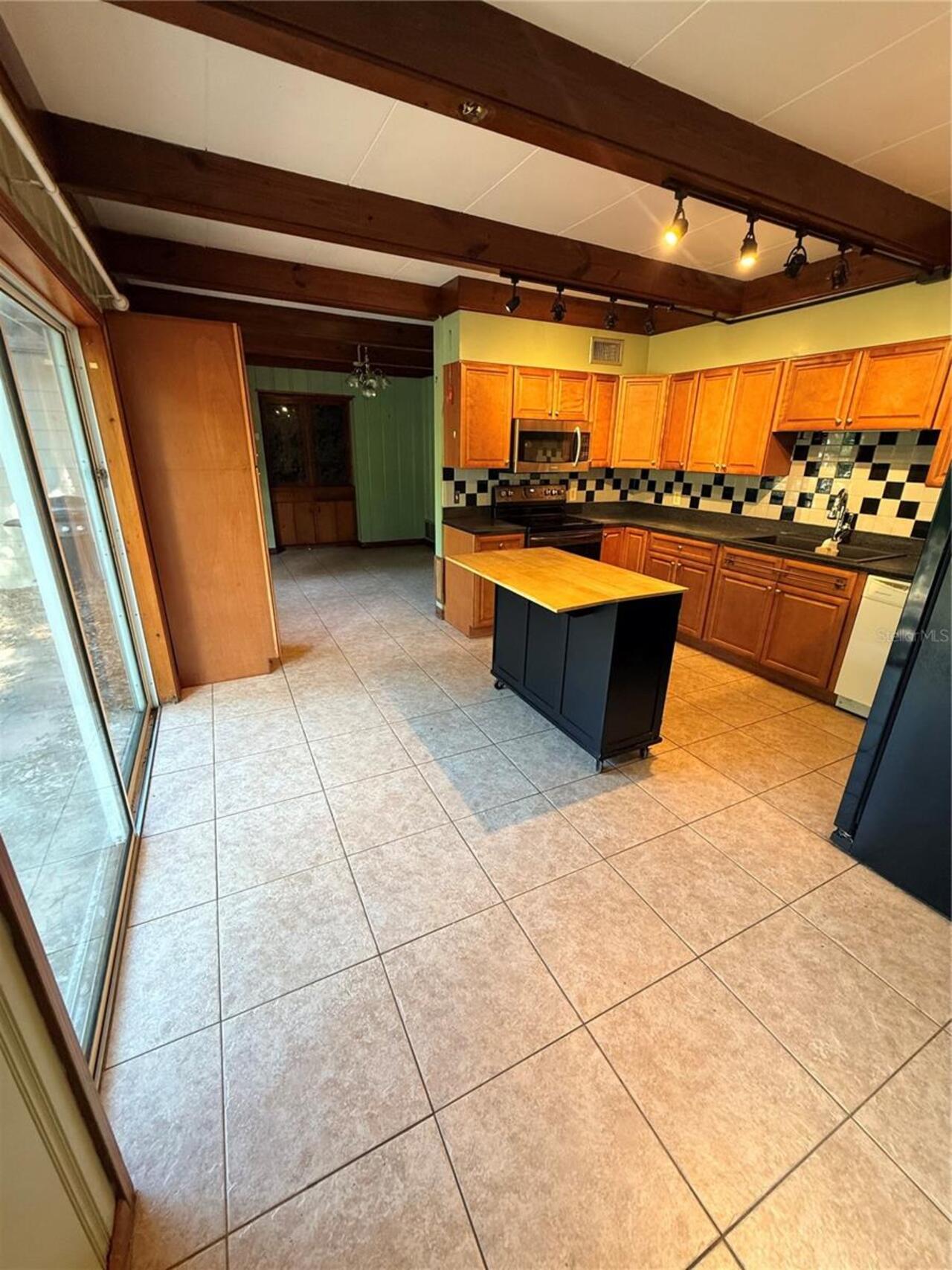 Listing Photo 13