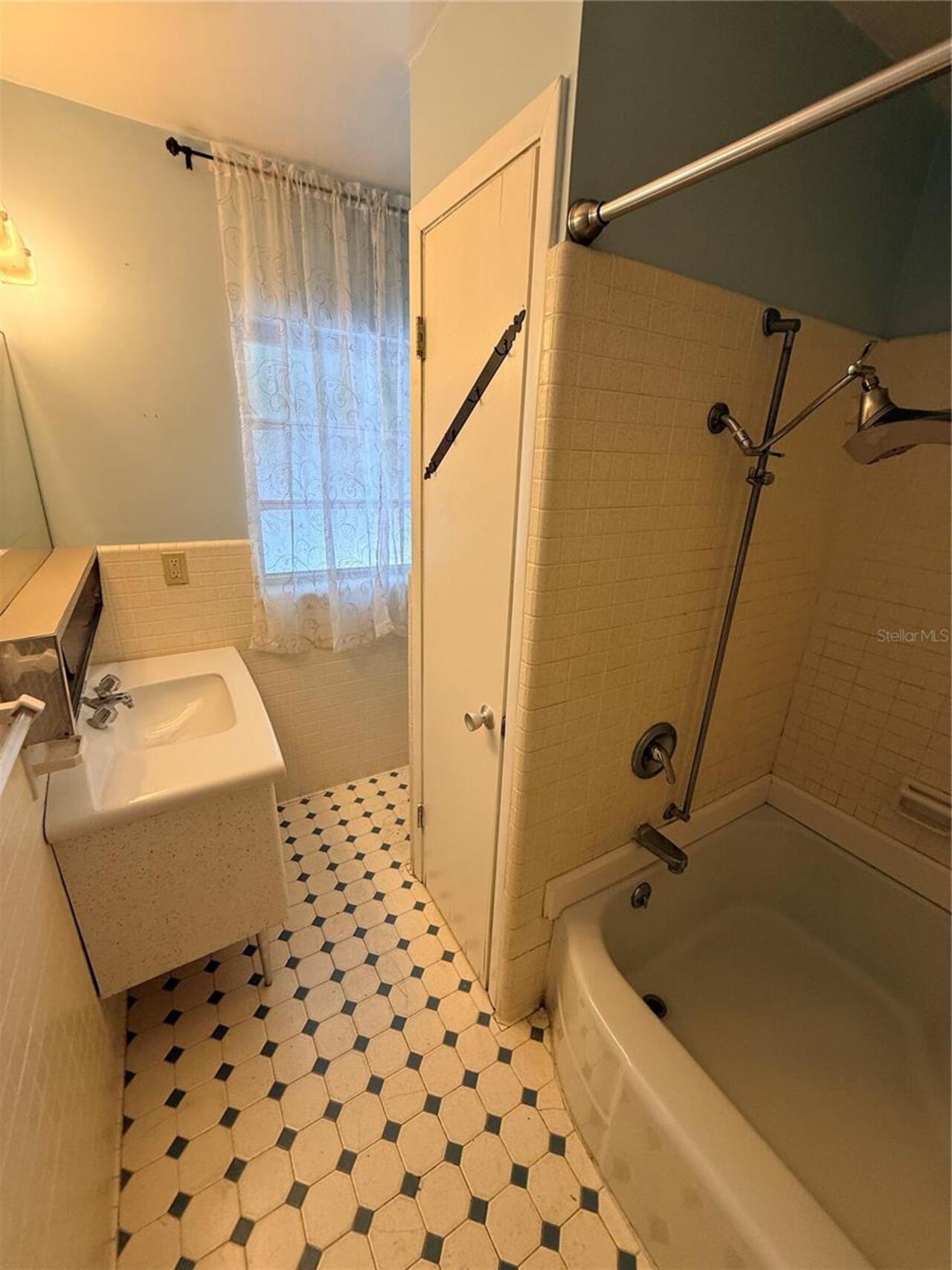 Listing Photo 21
