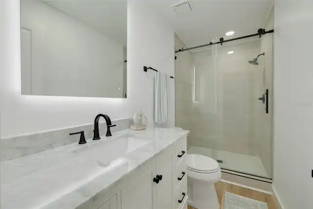 Listing Photo 23