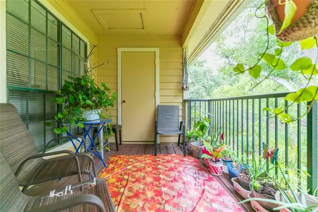 Listing Photo 16