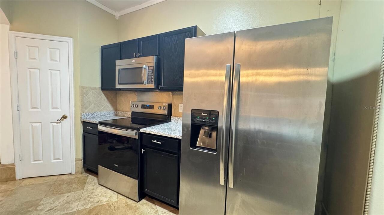 Listing Photo 10