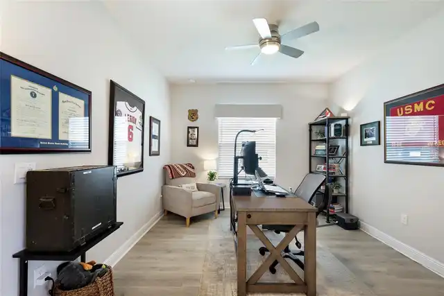 Listing Photo 10