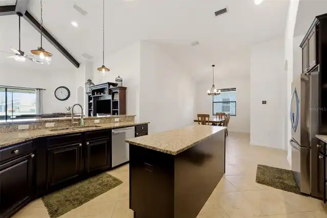 Listing Photo 22