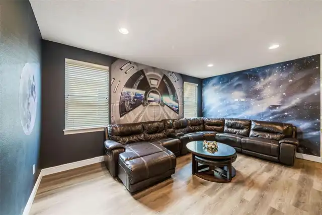 Listing Photo 16