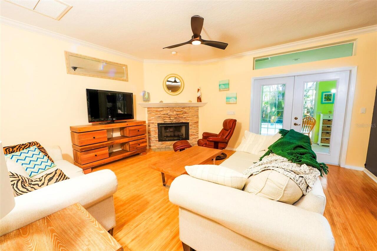 Listing Photo 15