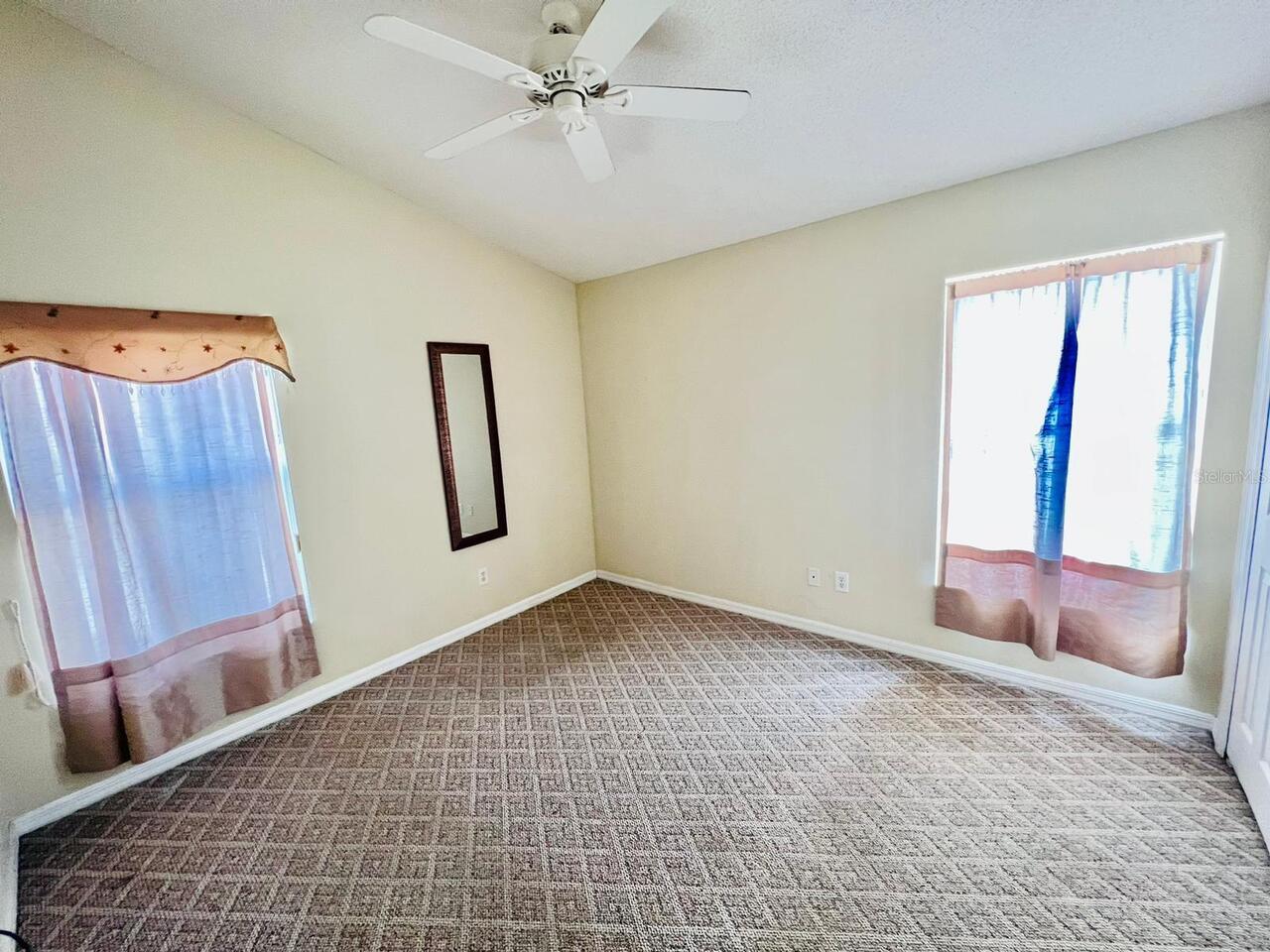 Listing Photo 9
