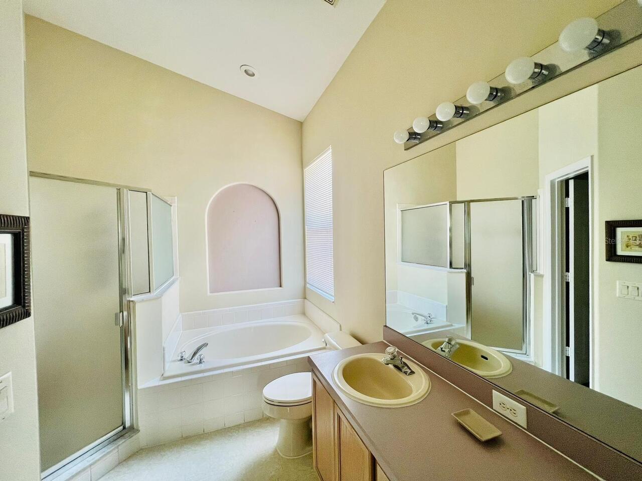 Listing Photo 11