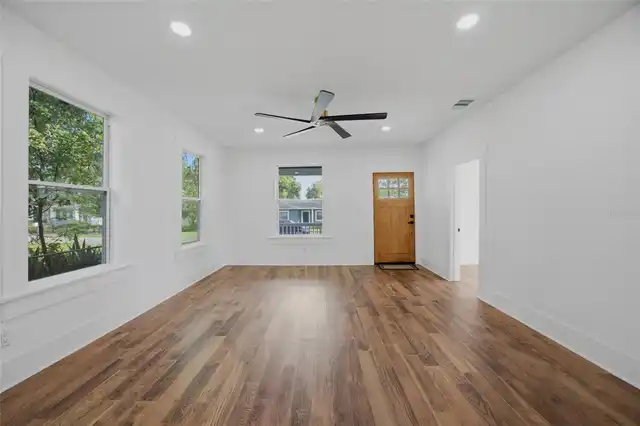 Listing Photo 7