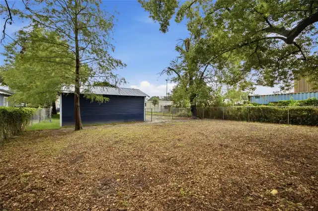 Listing Photo 35