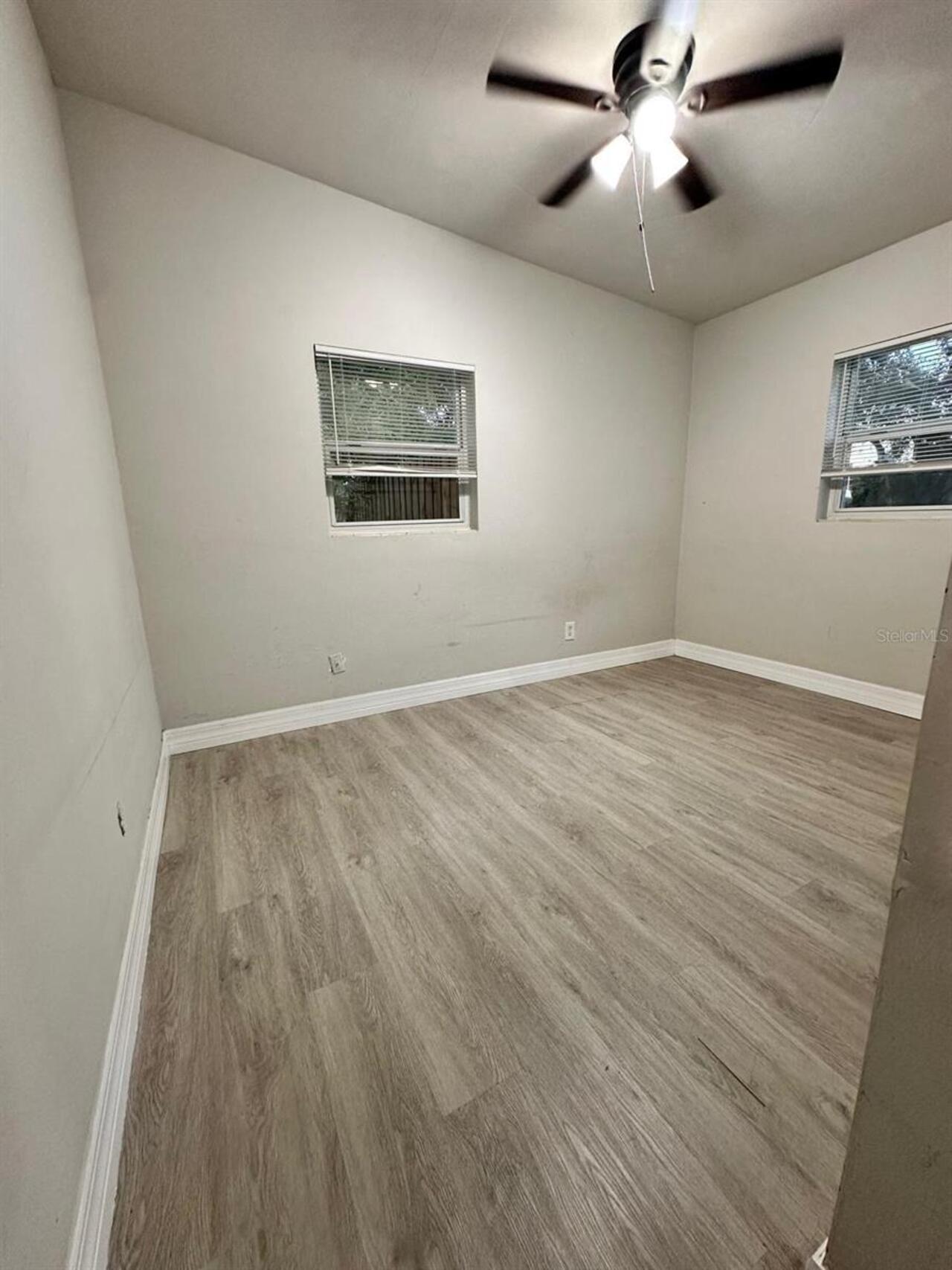 Listing Photo 9