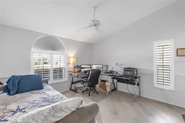 Listing Photo 23