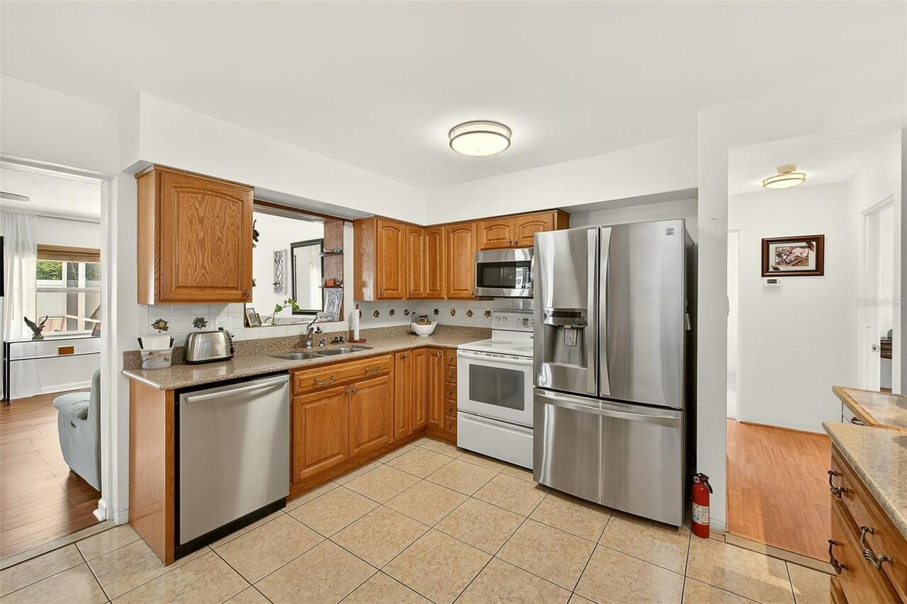 Listing Photo 7