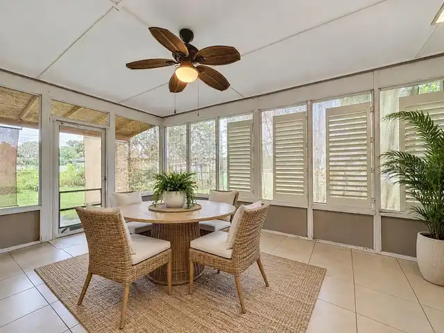Listing Photo 12