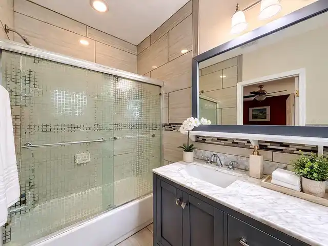 Listing Photo 15