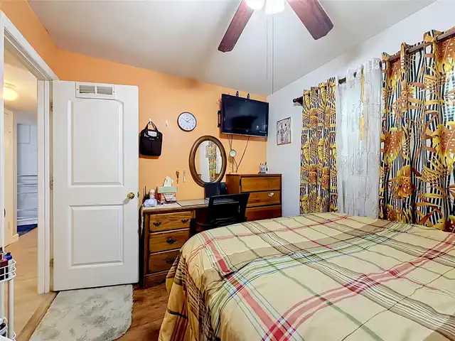 Listing Photo 34