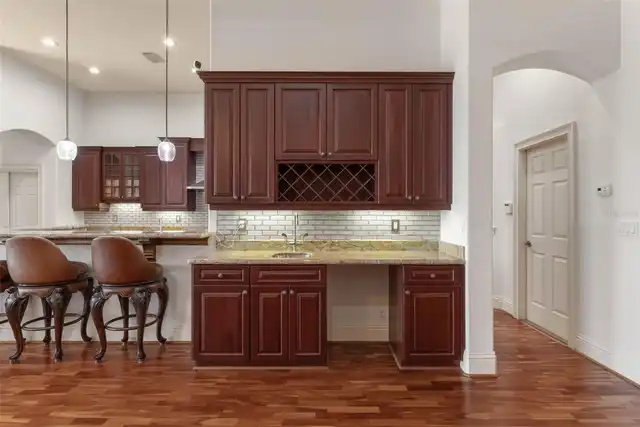 Listing Photo 18