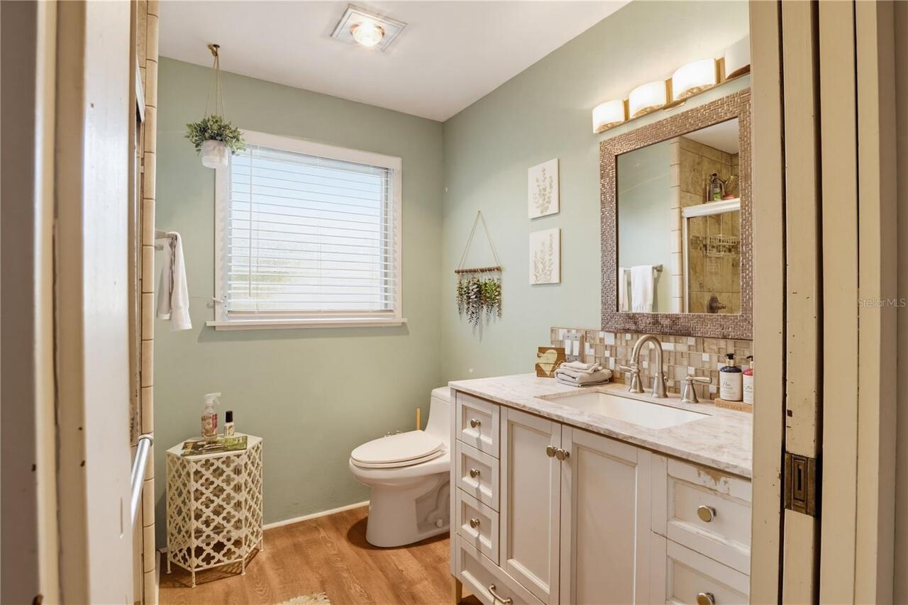 Listing Photo 12
