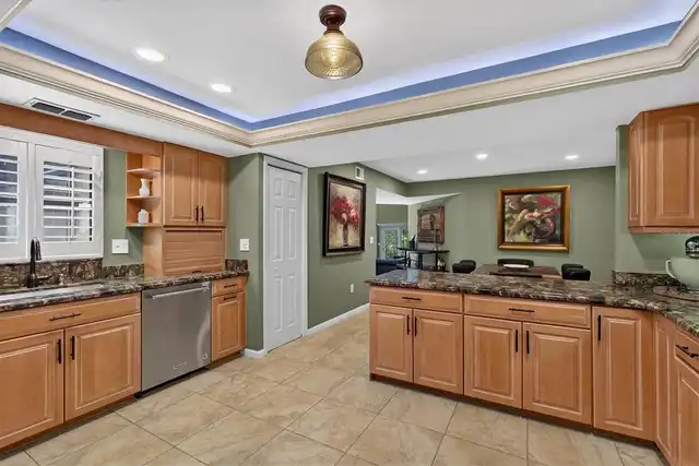 Listing Photo 18
