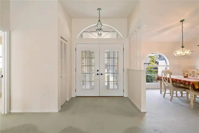 Listing Photo 9