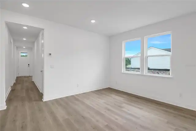 Listing Photo 9