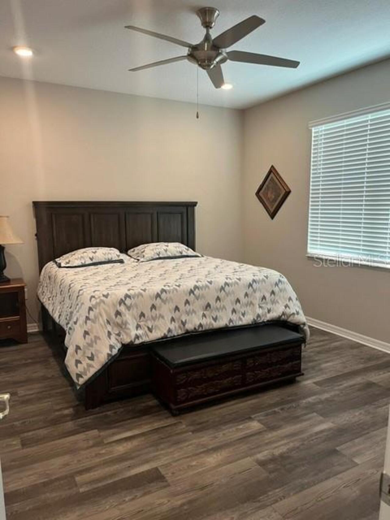 Listing Photo 9
