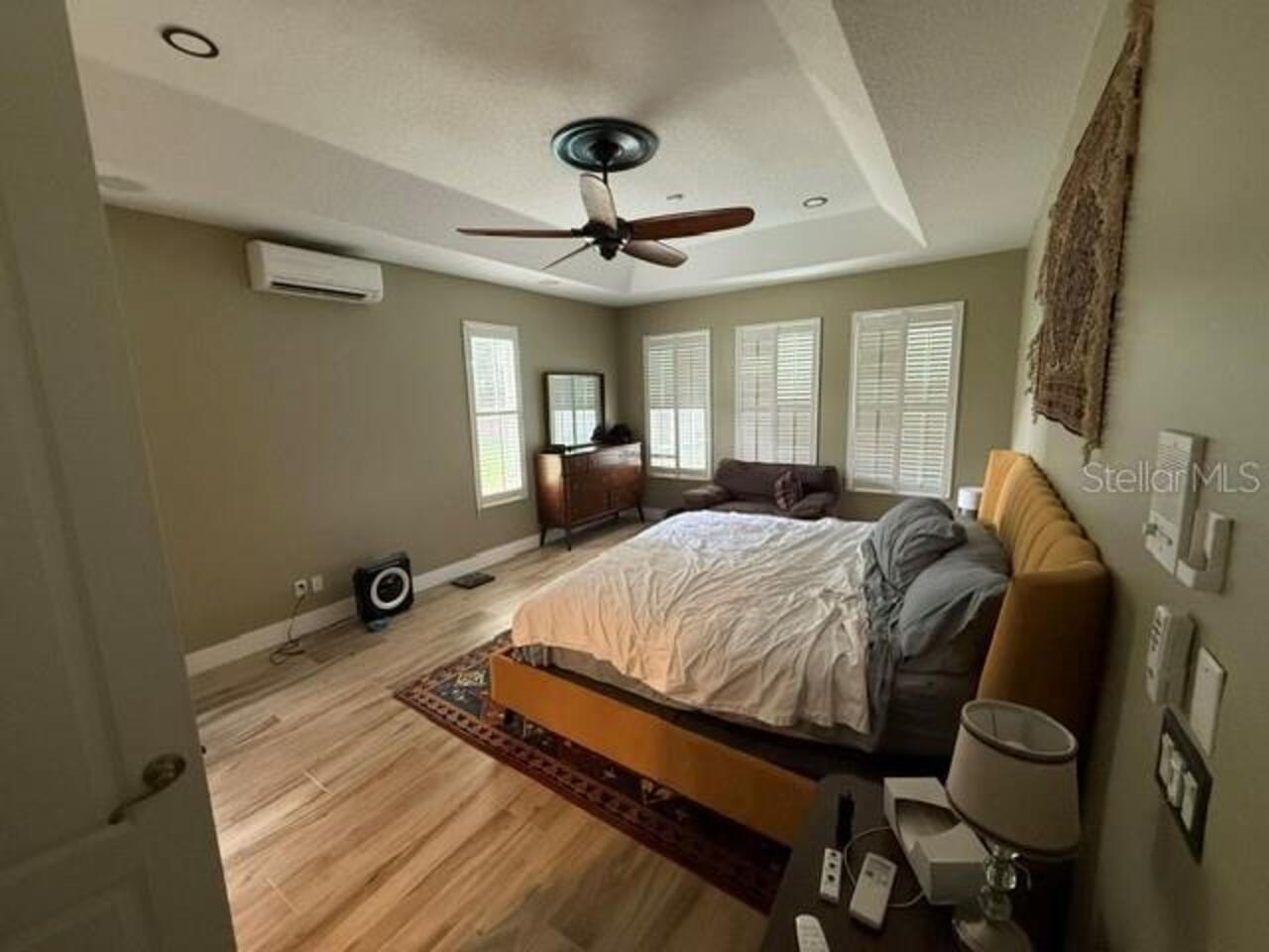 Listing Photo 11