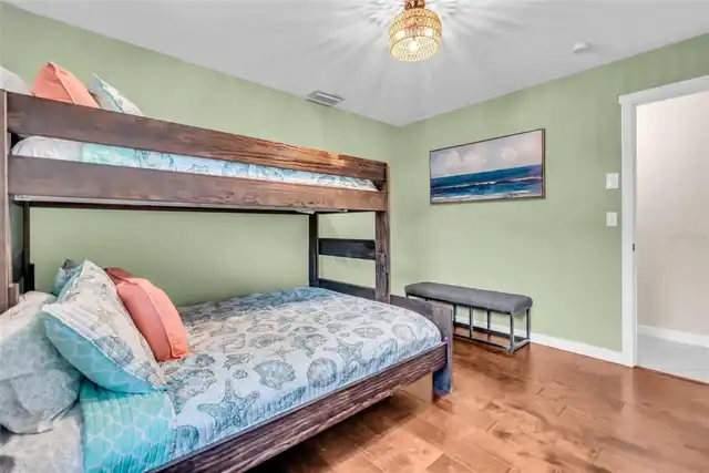 Listing Photo 23