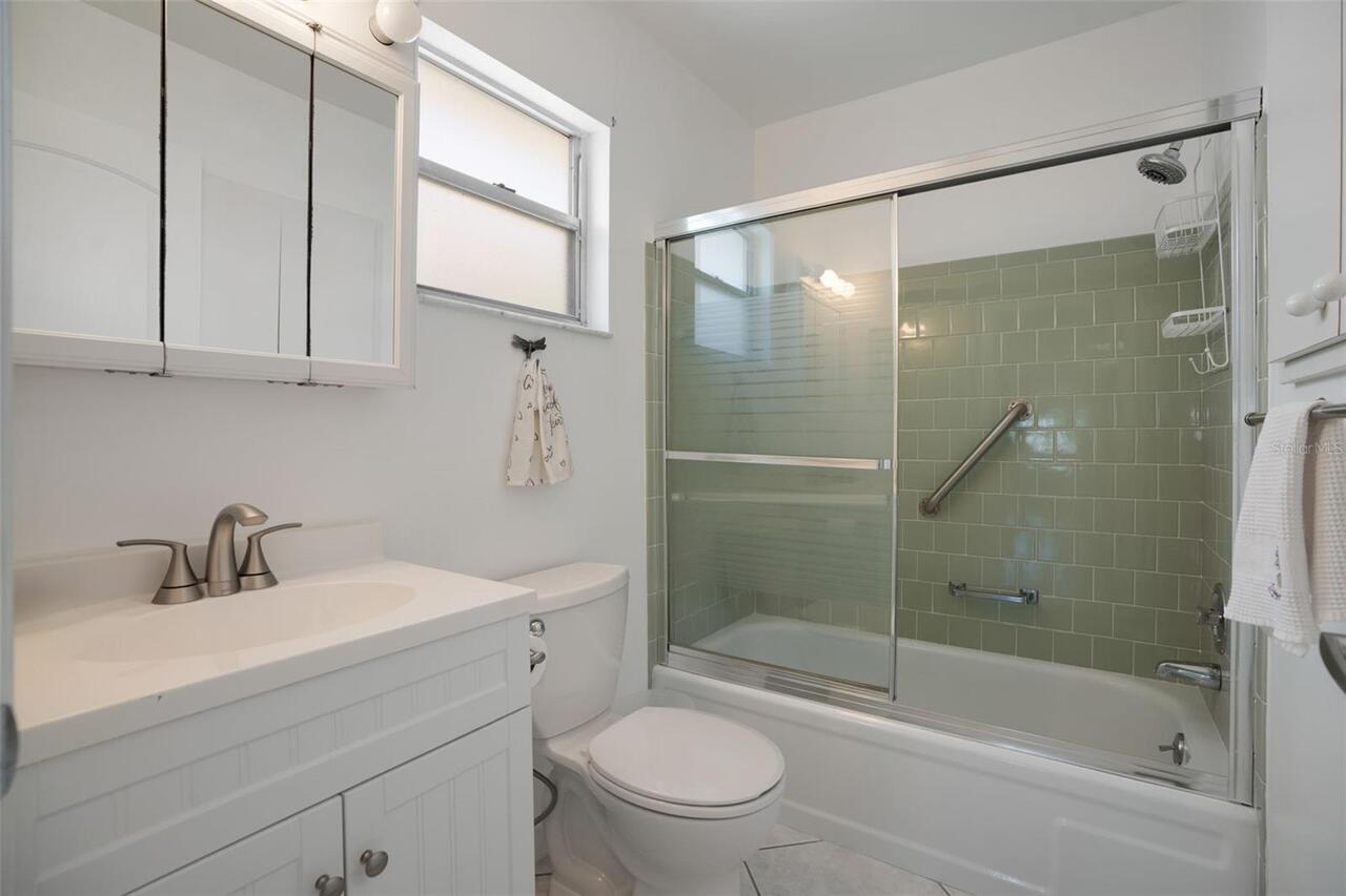 Listing Photo 17