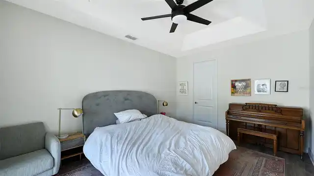 Listing Photo 18