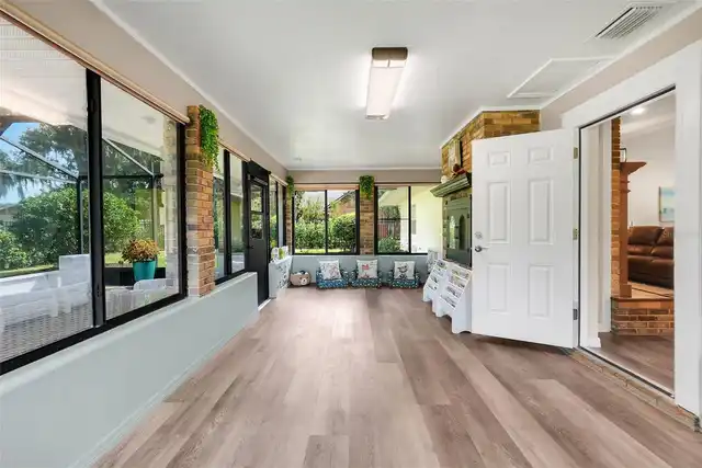 Listing Photo 29
