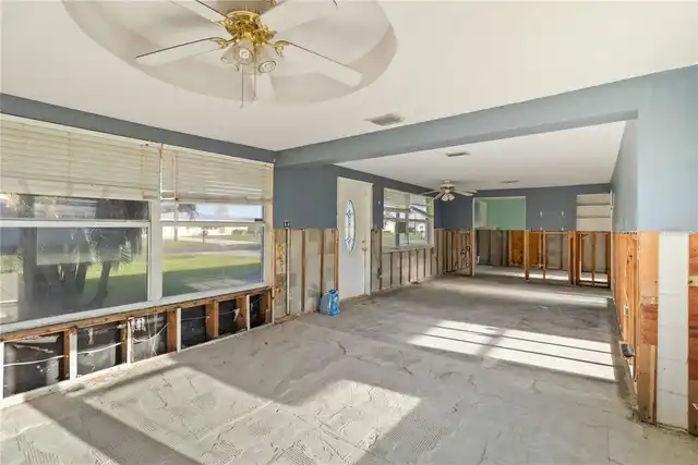 Listing Photo 7