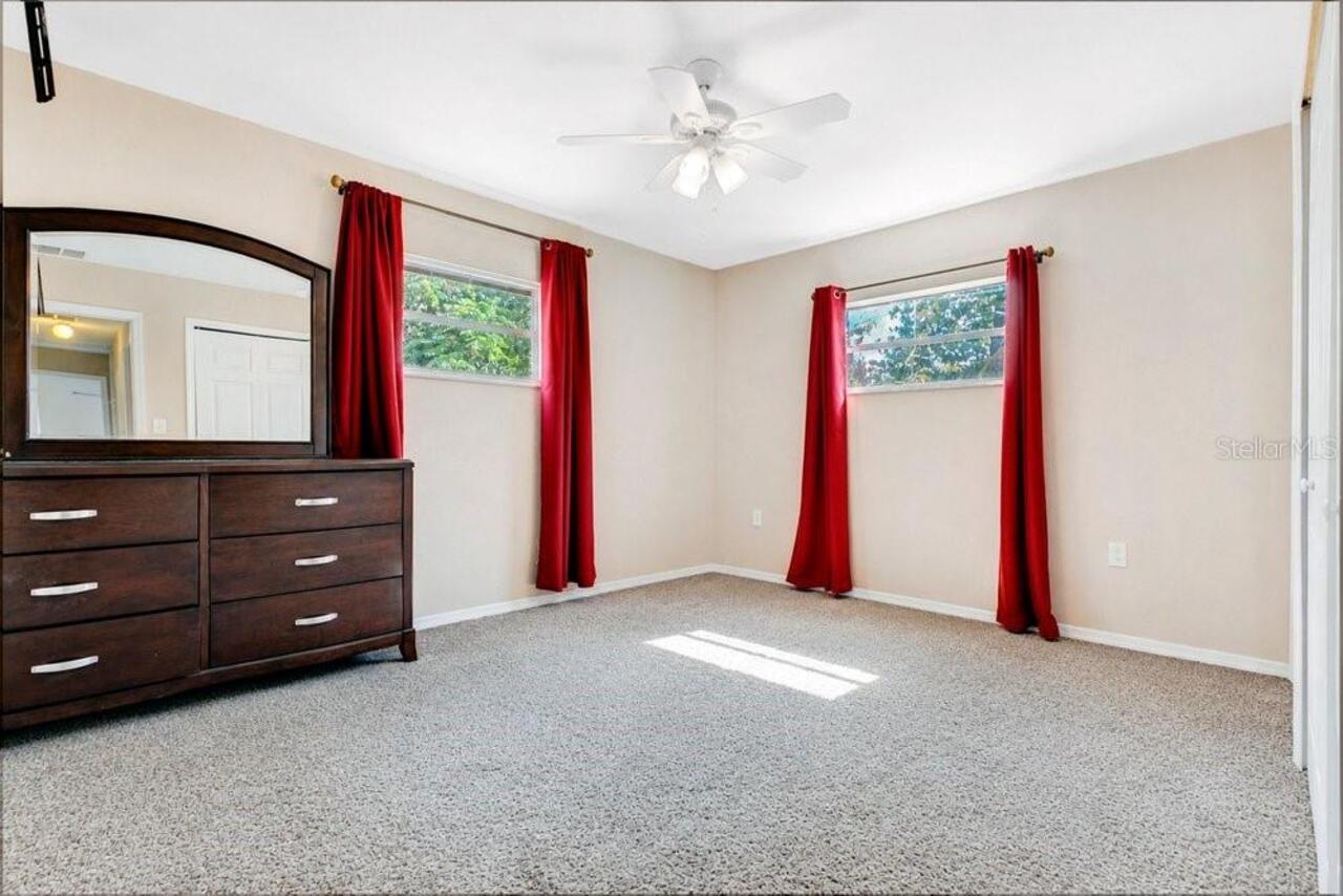 Listing Photo 15