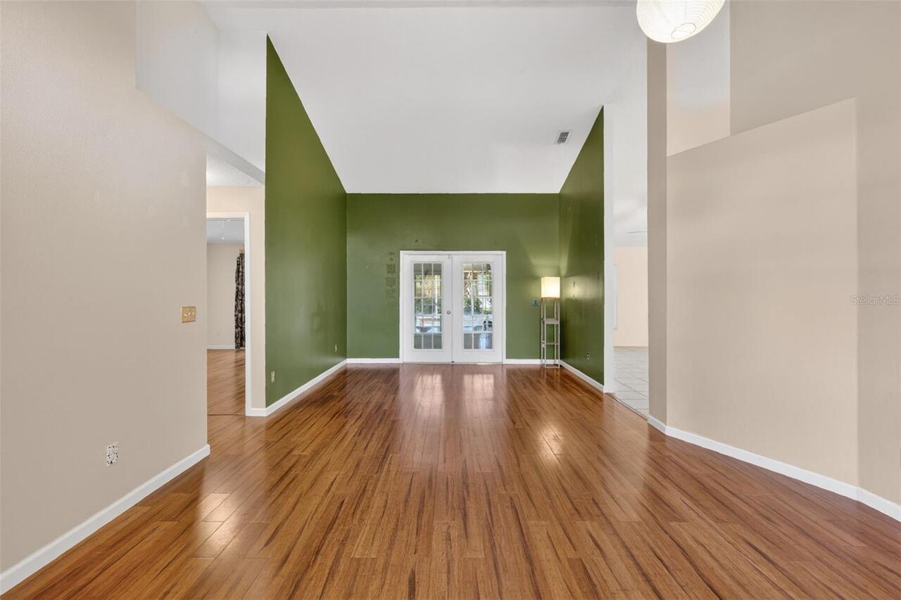 Listing Photo 8