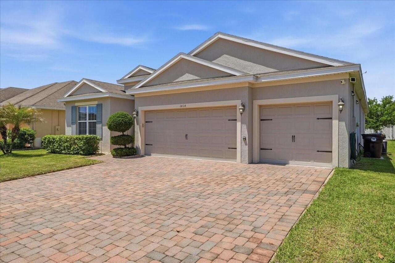 Listing Photo 9