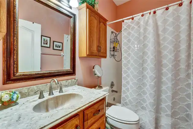 Listing Photo 12