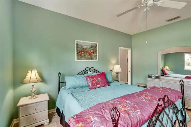 Listing Photo 20