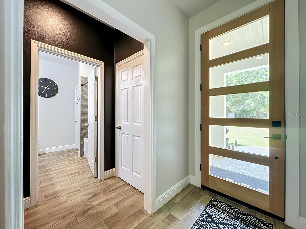 Listing Photo 10